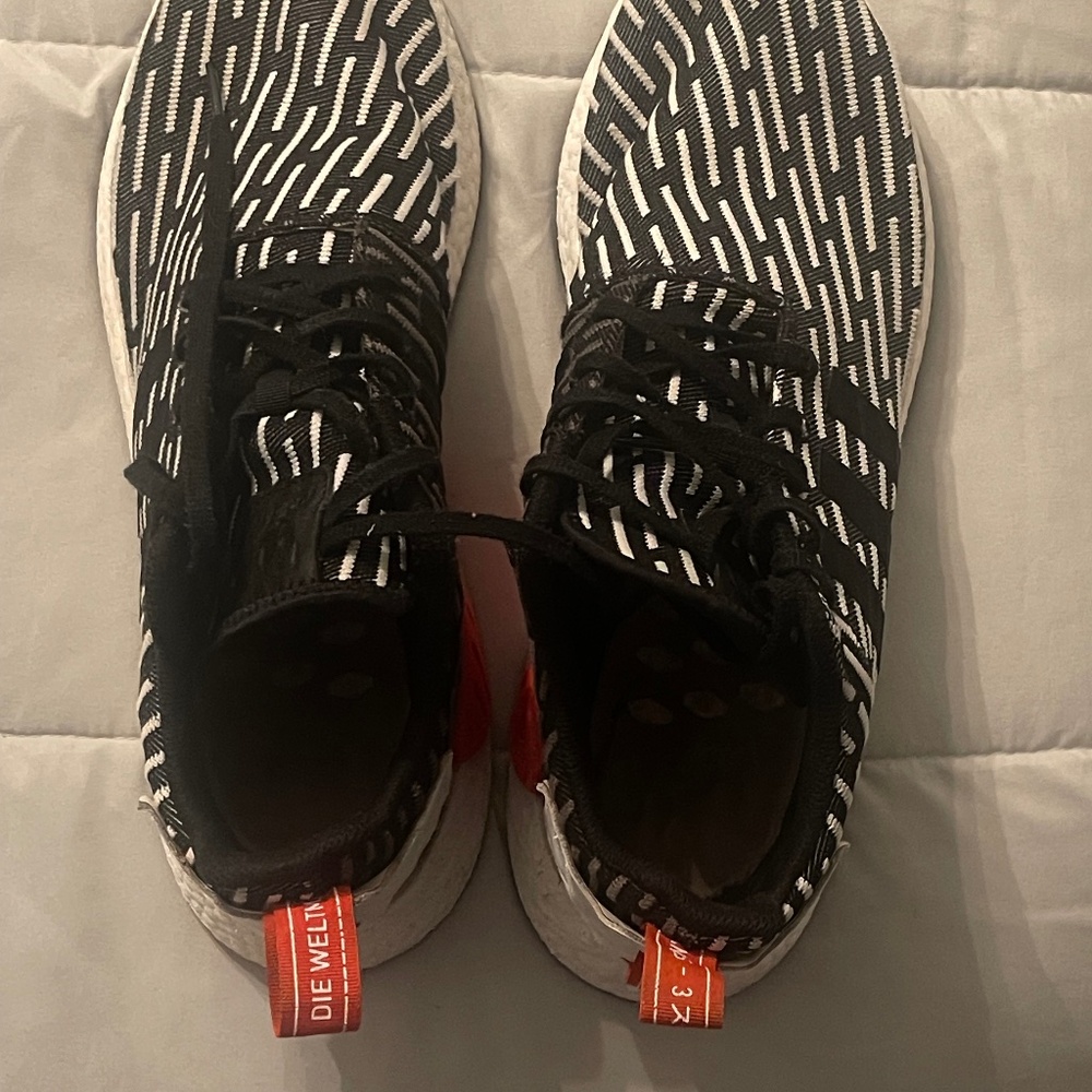 Adidas NMD R2 PrimeKnit
